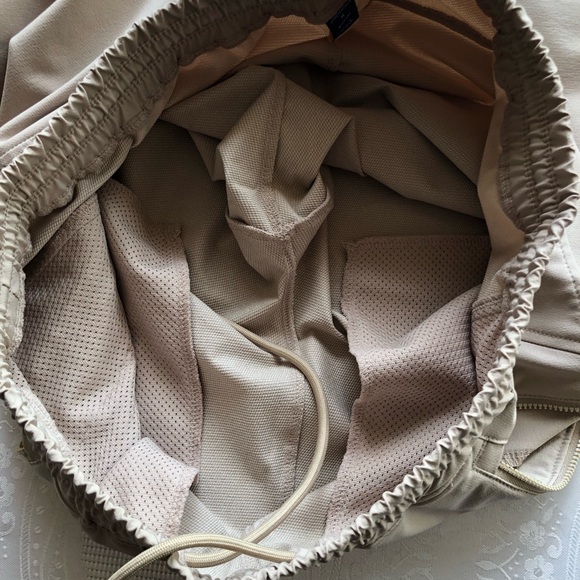 Old Navy Tan/Khaki Joggers Stretch-tech Sweatpants Women’s Size M Quick Dry - Picture 14 of 16